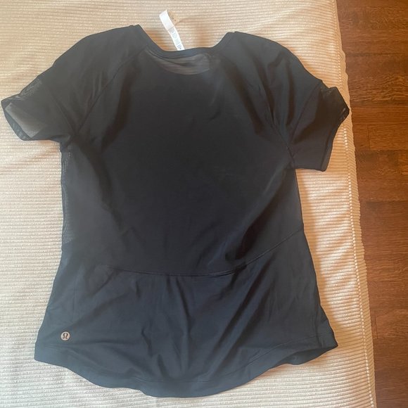 New with Tags Lululemon Athletica Size 8 Black Sheer T-Shirt - Picture 4 of 6
